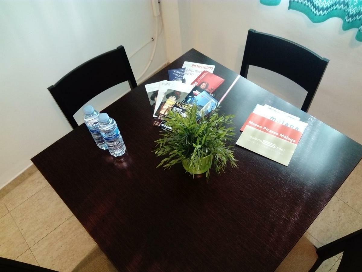 Apartamento Dos Aceras มาลากา ภายนอก รูปภาพ